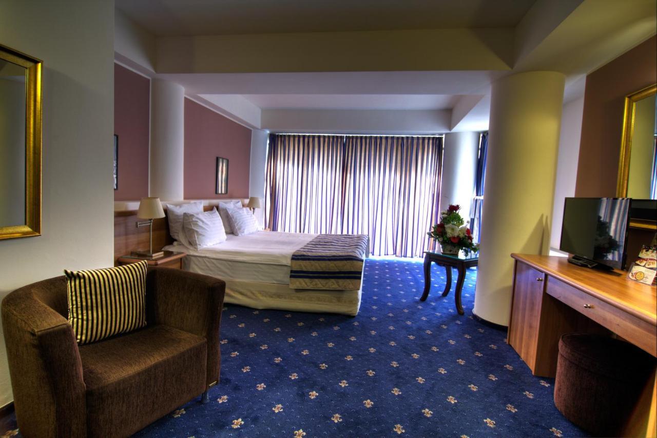 Hotel Dumbrava Bacău Værelse billede