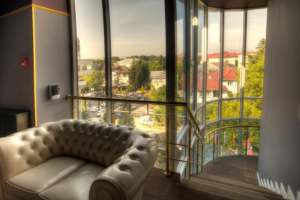 Hotel Dumbrava Bacău Eksteriør billede